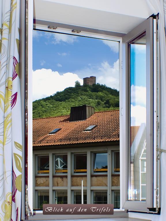 Gaestehaus Eschers Eiswerk Annweiler am Trifels Cameră foto